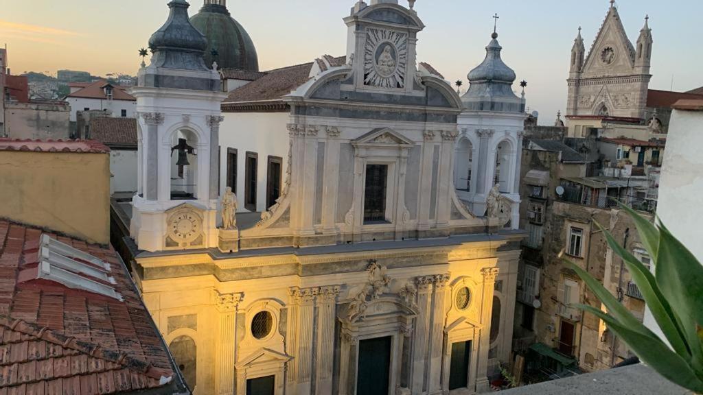 Appartamento La Casa Nel Cuore Della Citta Napoli Esterno foto